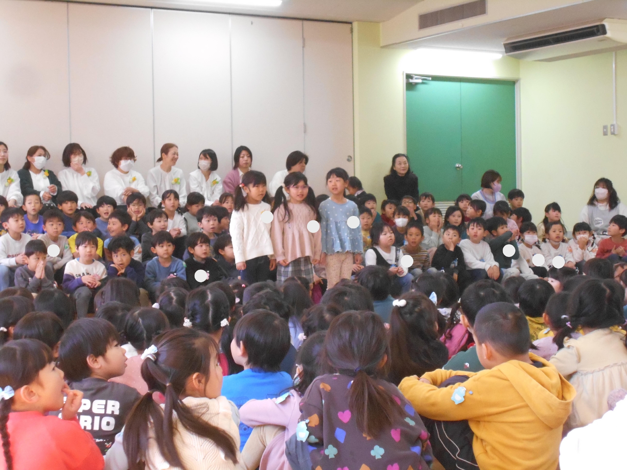 全学年　卒園おめでとうの会