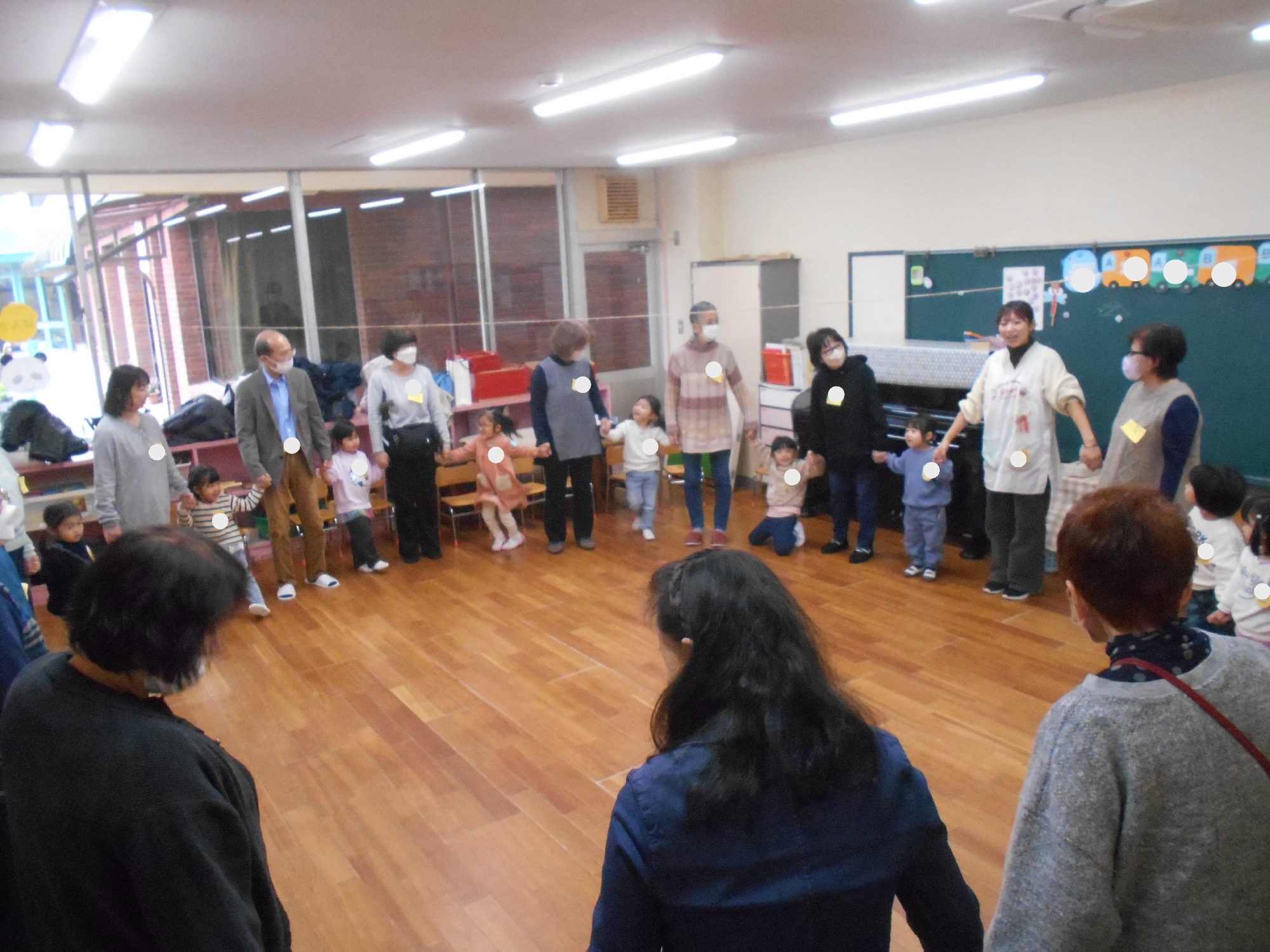 年少組　おじいちゃんおばあちゃんと遊ぼうの会