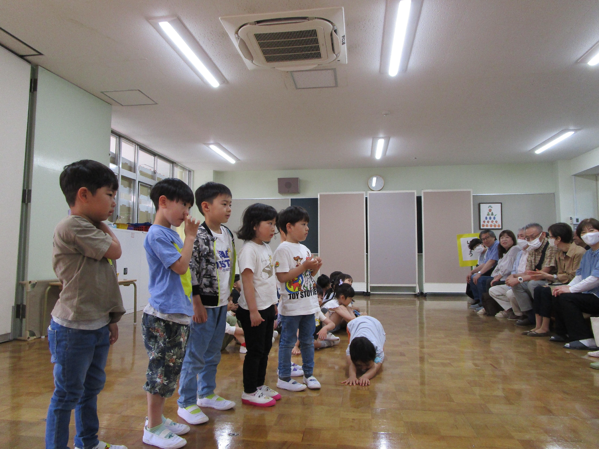 年長組　おじいちゃんおばあちゃんとあそぼうの会