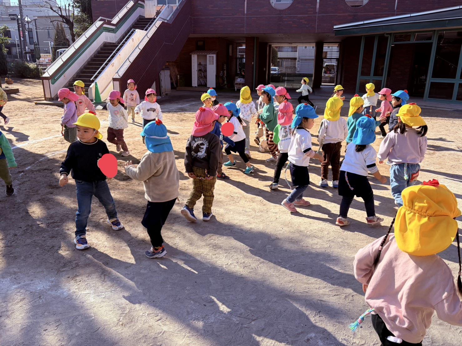1月13日年少・年中しっぽとり大会