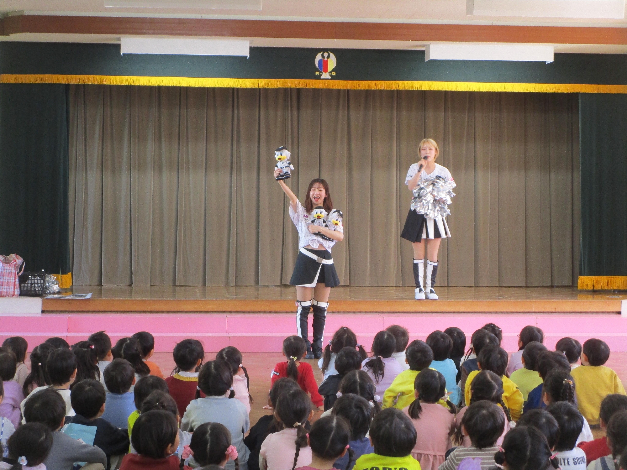 全学年　千葉ロッテマリーンズダンスチャレンジ