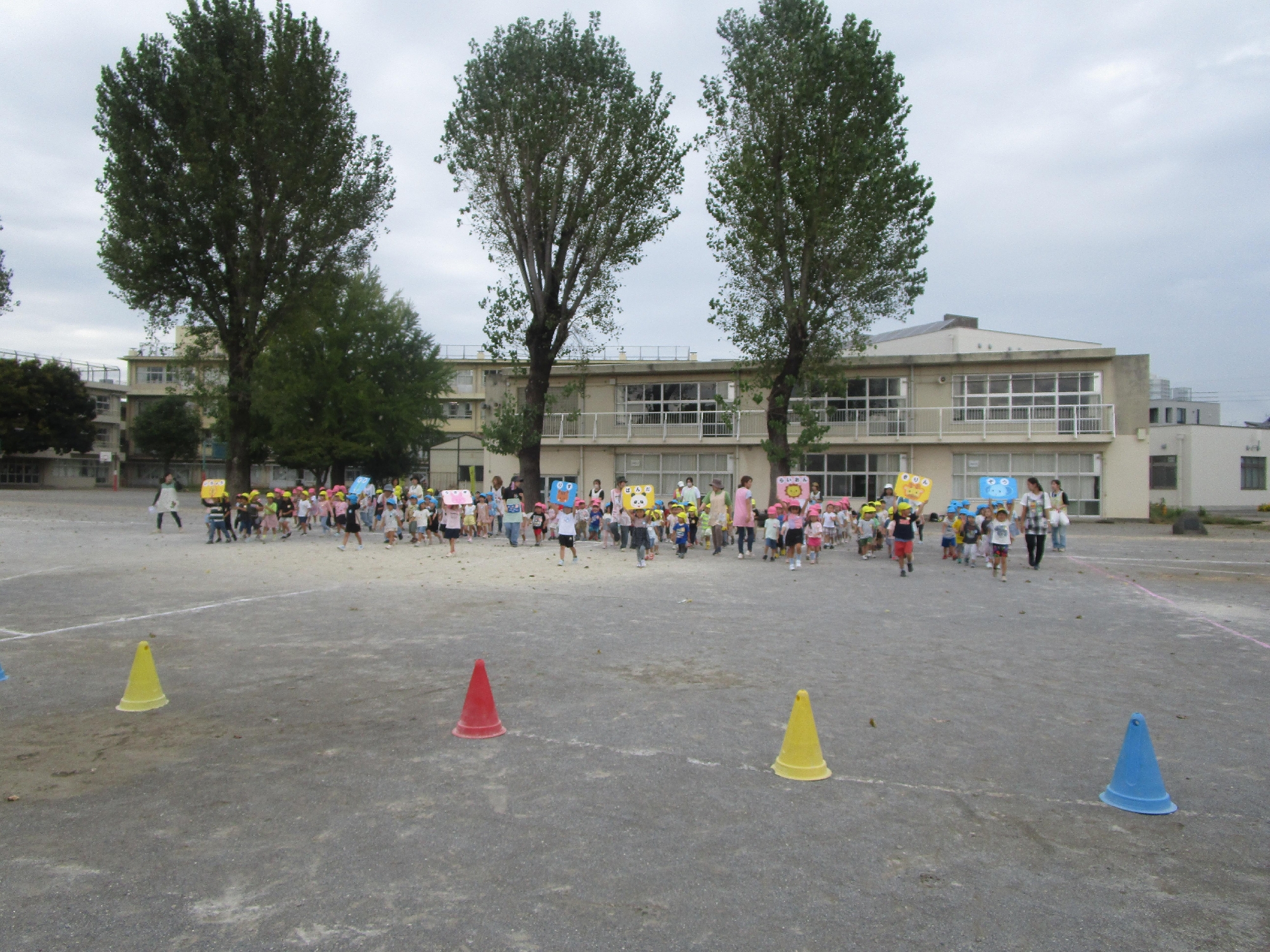 全学年　小学校で運動会の取り組みをしました