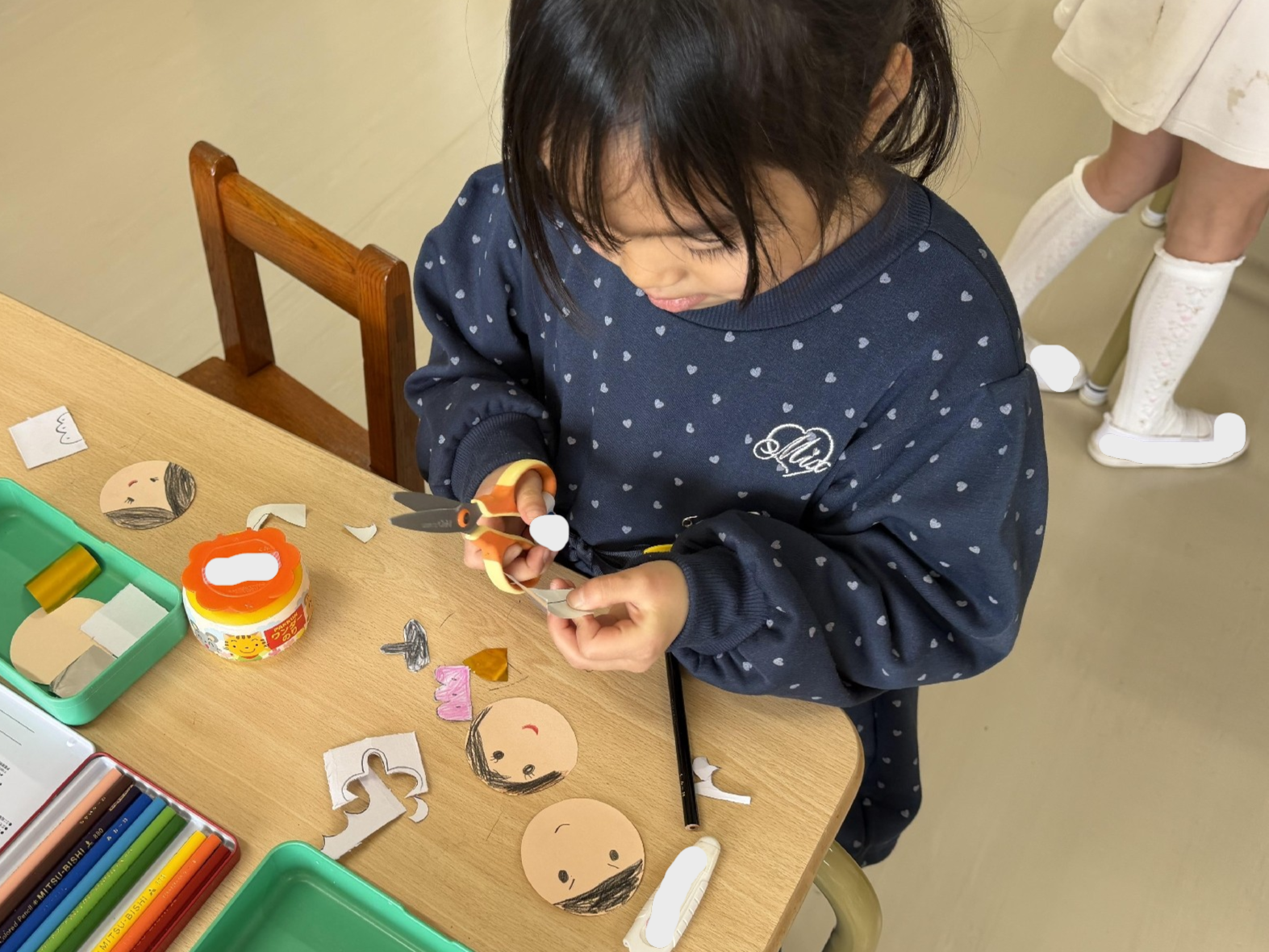 全学年　～ひなまつり製作～