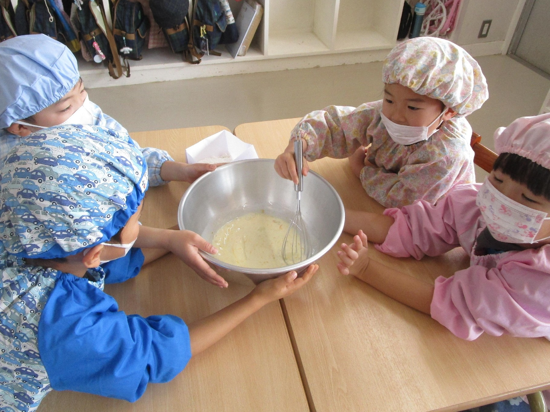 年長組　～ホットケーキ作り～