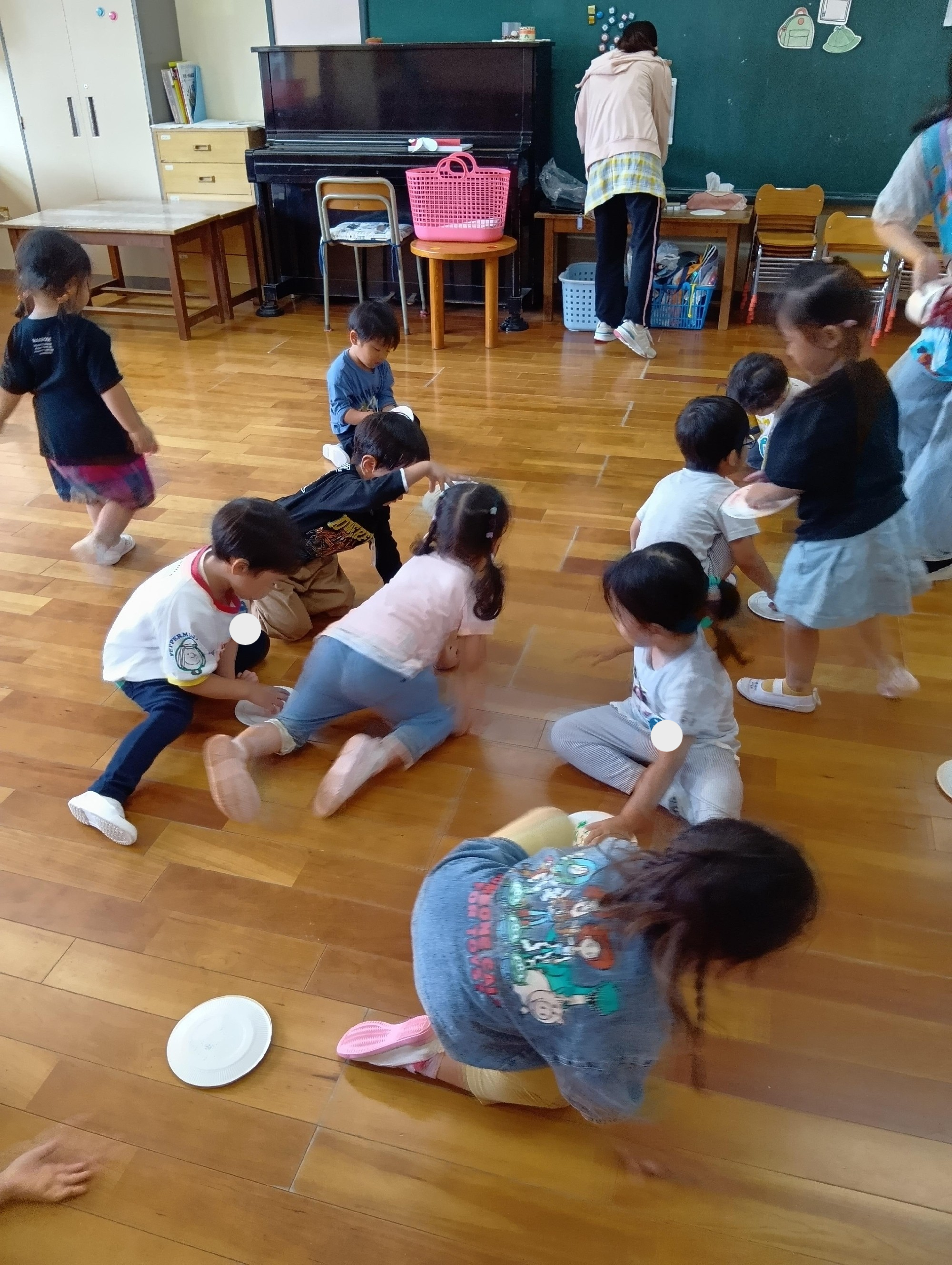 年少りす組　こま製作