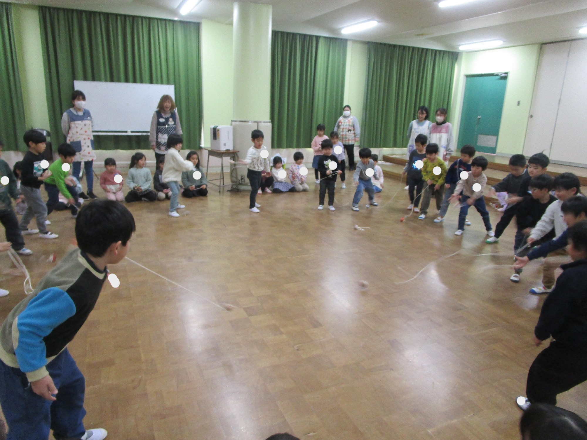 年長組　～こまチャンピオンはだれだ？！～