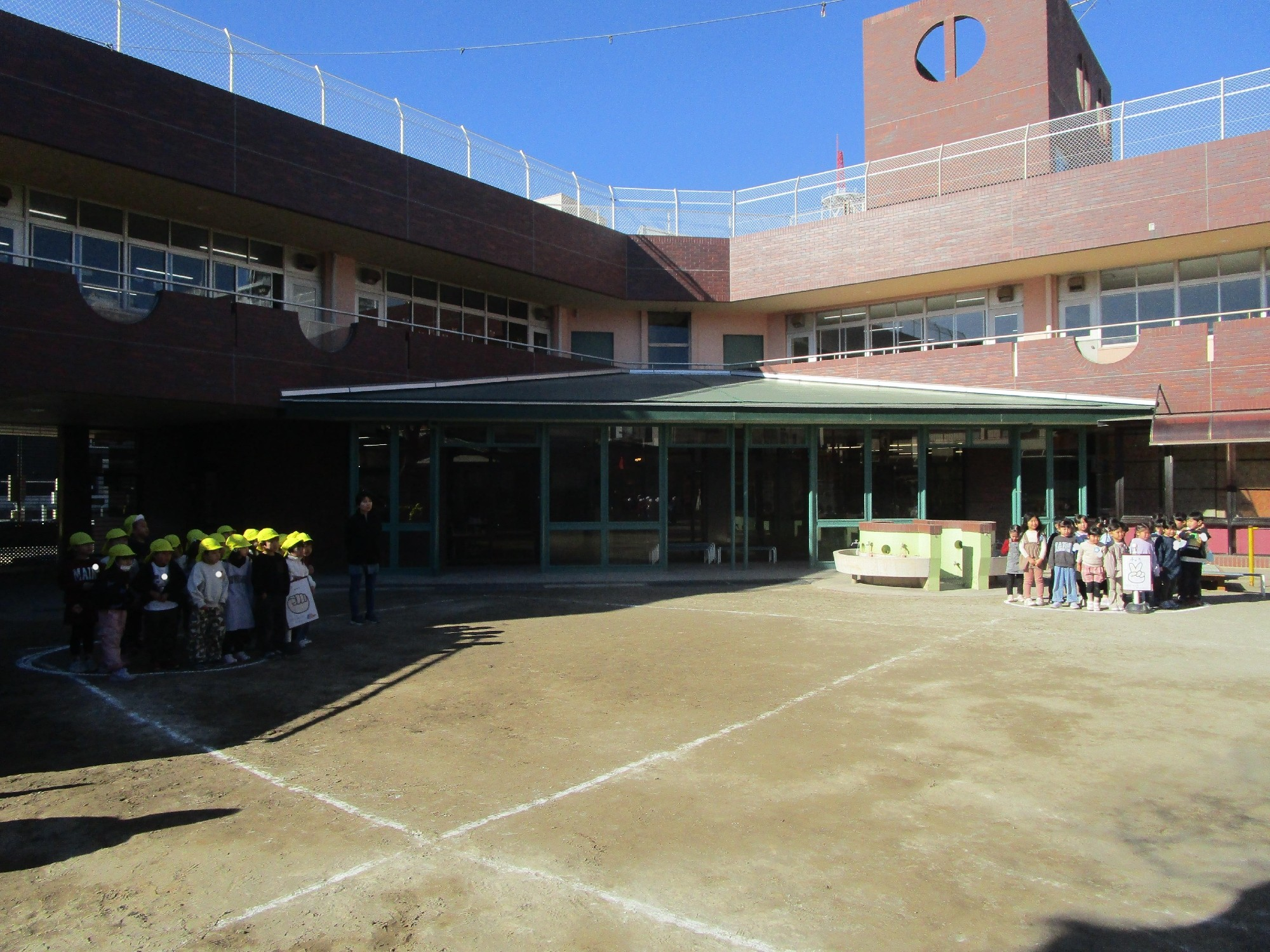 年長組　グーチョキパー鬼ごっこ